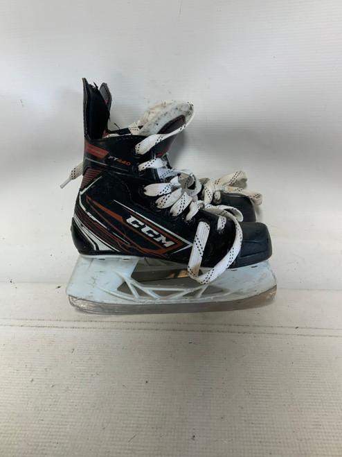 Vist Large View of Product Image Which is Used CCM FT 440 Junior Hockey Skate Junior 01