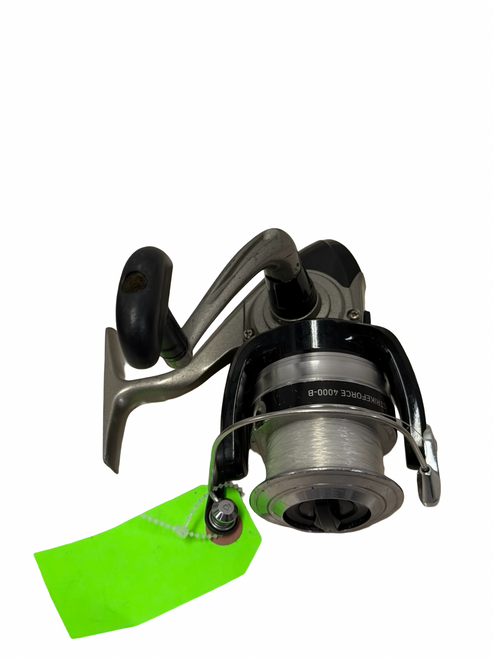 Vist Large View of Product Image Which is Used Daiwa STRIKEFORCE 4000-B Spinning Fishing Reel