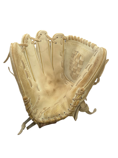 Vist Large View of Product Image Which is Used Rawlings LIBERTYADVANCED BB/SB Glove LH Throw White 12 1/2"