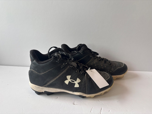 Vist Large View of Product Image Which is Used Under Armour BASEBALL CLEAT BB/SB Cleats None Junior 04.5