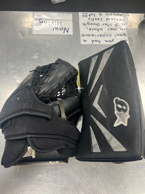 Vist Large View of Product Image Which is Used Brians BRIANS BLOCKER/TRAPPER COMBO Junior Goalie Blocker Black