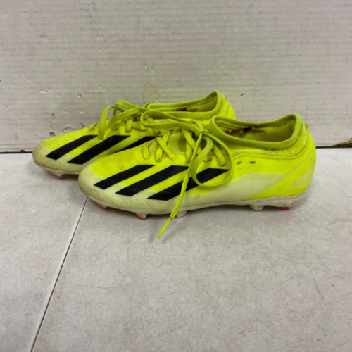 Vist Large View of Product Image Which is Used Adidas Soccer Cleats Yellow Junior 03