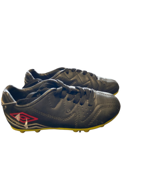 Vist Large View of Product Image Which is Used Umbro Soccer Cleats Black Youth 11.0