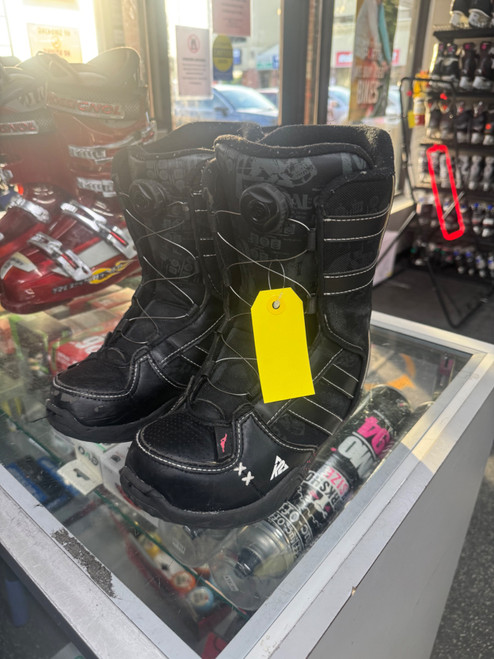 Vist Large View of Product Image Which is Used K2 VANDAL BOA Boys Snowboard Boots Black Junior 06