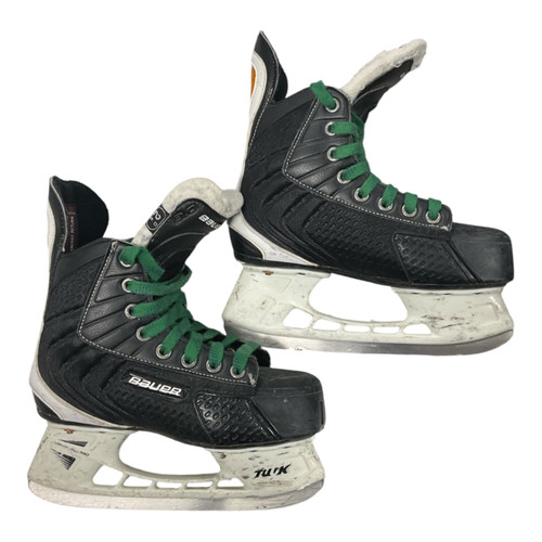Vist Large View of Product Image Which is Used Bauer FLEXLITE 3.0 Junior Hockey Skate Junior 02.5