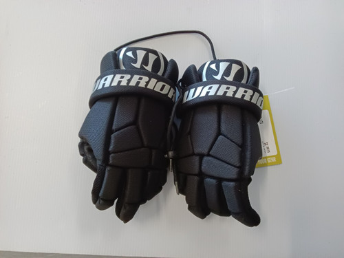 Vist Large View of Product Image Which is Used Warrior BURN Lacrosse Shoulder Pads Black XS