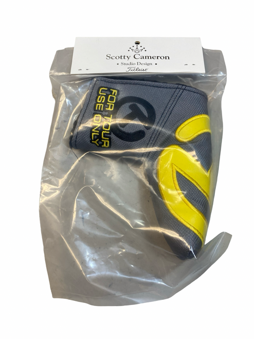 Vist Large View of Product Image Which is Used Titleist SCOTTY CAMERON CUSTOM SHOP COVER Golf Accessory