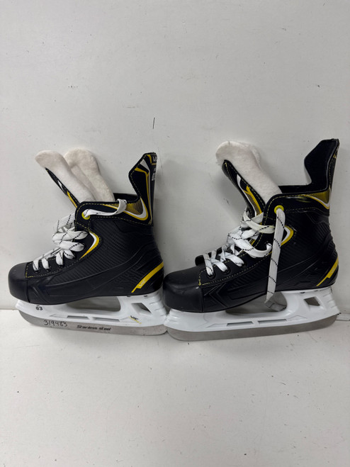 Vist Large View of Product Image Which is Used VIC HX 03 Senior Hockey Skate Senior 6