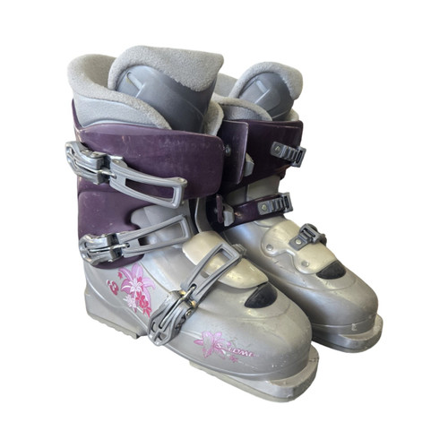 Vist Large View of Product Image Which is Used Salomon T3 SKI BOOTS Girls DH Ski Boot Grey 230 MP - J05 - W06
