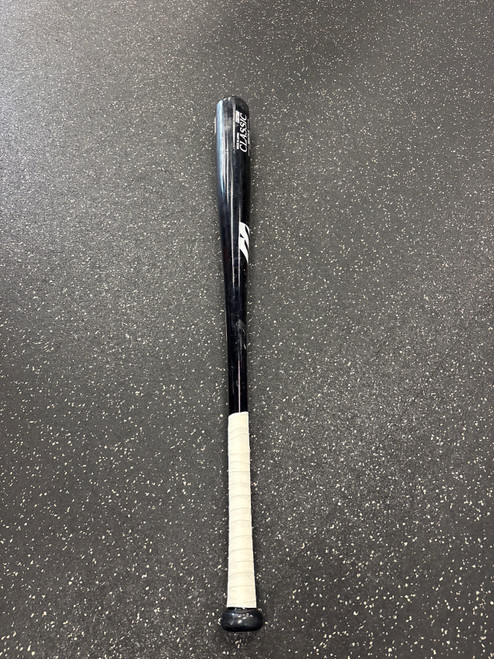 Vist Large View of Product Image Which is Used Mizuno MAPLE MZM 110 BB/SB Wood Bat 33"
