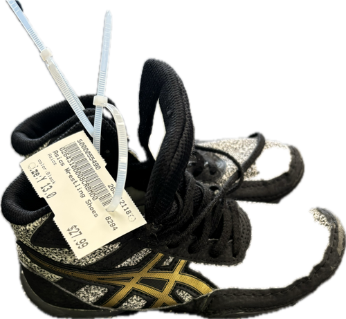 Vist Large View of Product Image Which is Used Asics Wrestling Shoes Black Youth 13.0