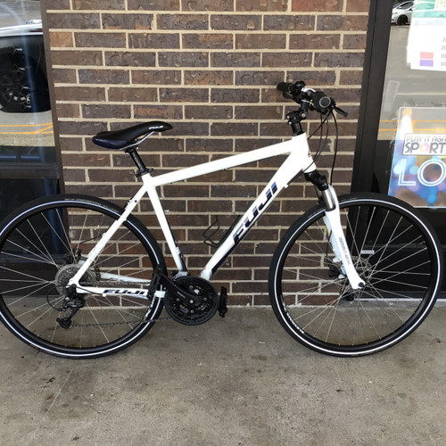 Vist Large View of Product Image Which is Used Fuji 2012 SUNFIRE 2.0 MENS M/L HYBRID Hybrid/City Bike Mens White 54-55cm - MD Frame