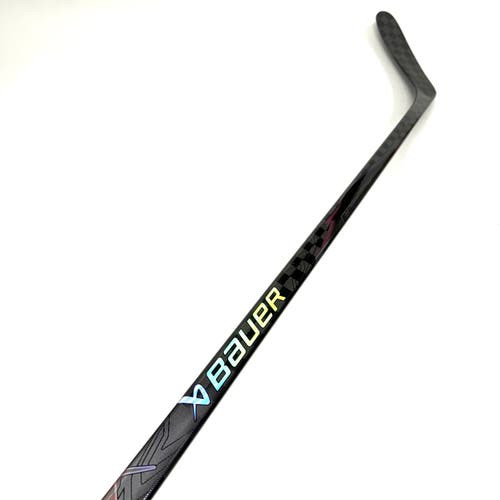 Vist Large View of Product Image Which is New BAUER VAPOR FLYLITE BLACK JR-30