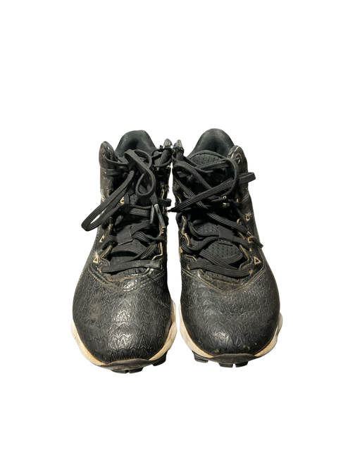 Vist Large View of Product Image Which is Used Under Armour Jr FB Cleats Black Junior 01