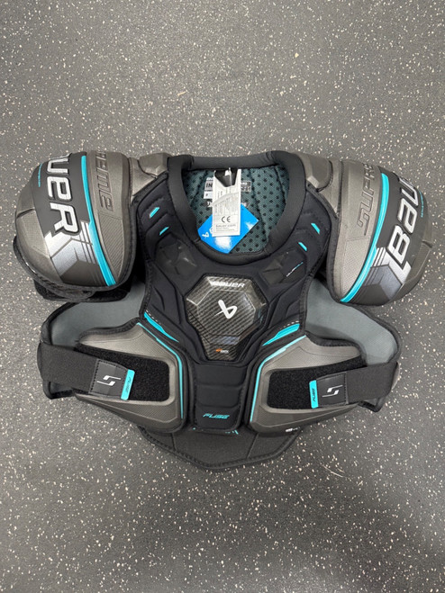 Vist Large View of Product Image Which is New BAUER SUPREME FUSE SHOULDER PAD INT-L