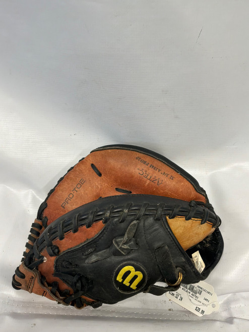Vist Large View of Product Image Which is Used Wilson WILSON AZTEC BB/SB Catchers RH Throw Black 32"