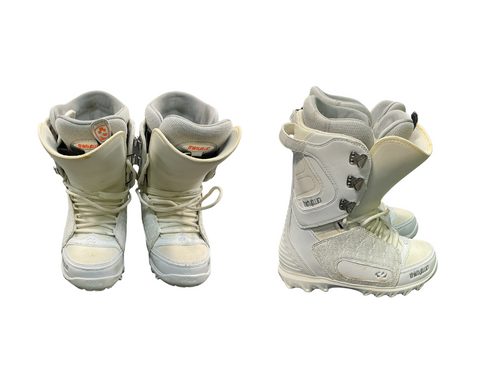 Vist Large View of Product Image Which is Used ThirtyTwo WOMENS LASHED Womens Snowboard Boots White Senior 6.5