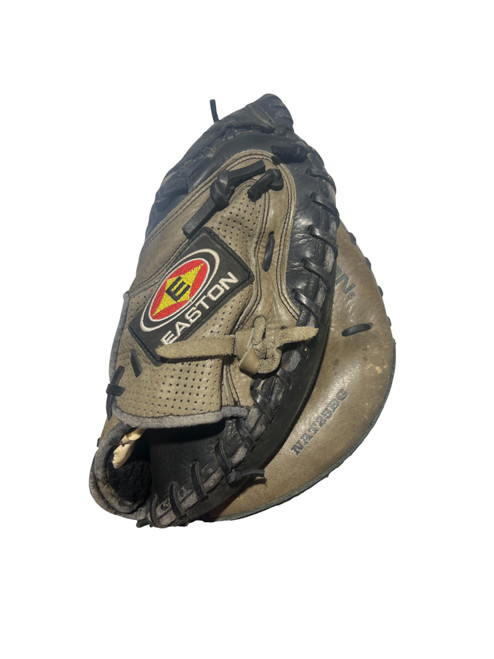 Vist Large View of Product Image Which is Used Easton NATURAL BB/SB Catchers RH Throw Grey 34"