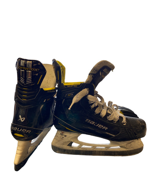 Vist Large View of Product Image Which is Used Bauer SUPREME M40 SKATE Intermediate Hockey Skate Intermediate 5.5