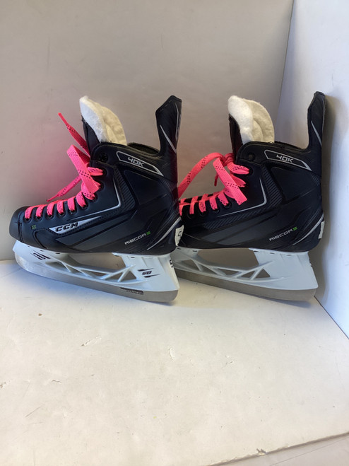 Vist Large View of Product Image Which is Used CCM RIBCORE Junior Hockey Skate Junior 05