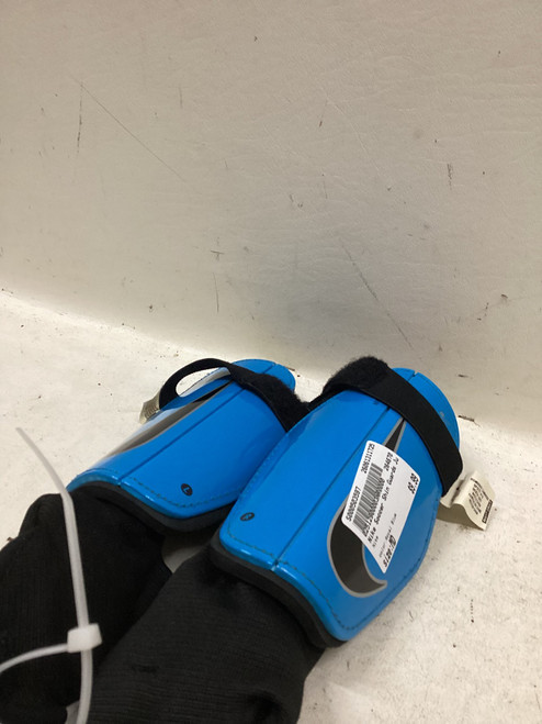 Vist Large View of Product Image Which is Used Nike Soccer Shin Guards Junior Royal Blue MD
