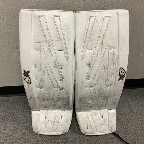 Vist Large View of Product Image Which is Used Brians NETZERO 3 Goalie Leg Pads Junior White And Black 29"