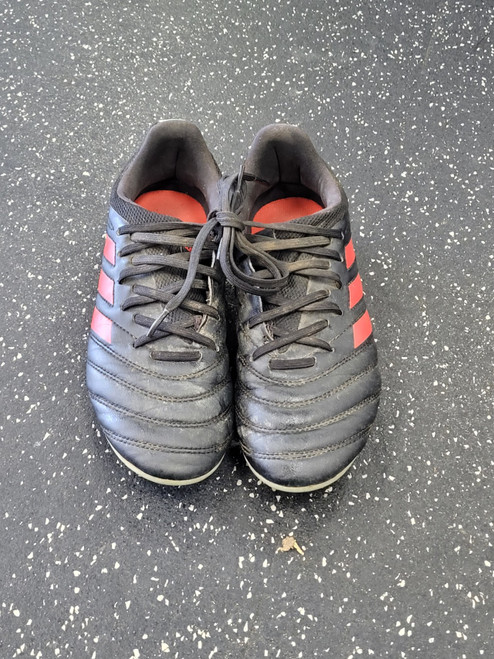 Vist Large View of Product Image Which is Used Adidas Soccer Cleats Black Junior 04.5