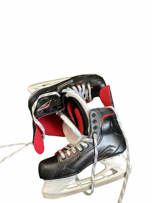 Vist Large View of Product Image Which is Used Bauer VAPOR X600 Senior Hockey Skate Senior 11