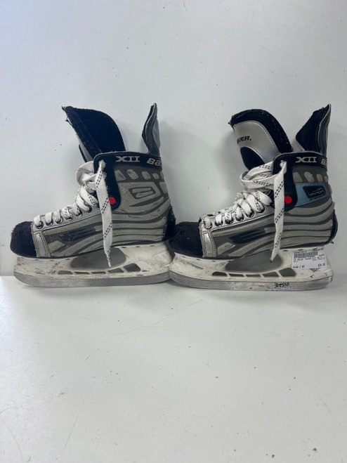 Vist Large View of Product Image Which is Used Bauer VAPOR XII Junior Hockey Skate Junior 05