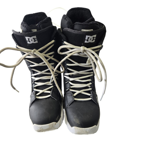 Vist Large View of Product Image Which is Used DC Shoes MUTINY 14 SNOWBOARD BOOTS Mens Snowboard Boots Black Senior 12
