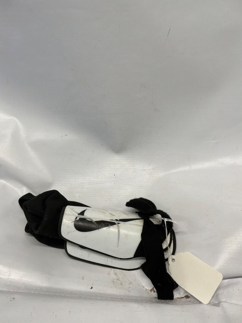 Vist Large View of Product Image Which is Used Nike Soccer Shin Guards Youth White SM