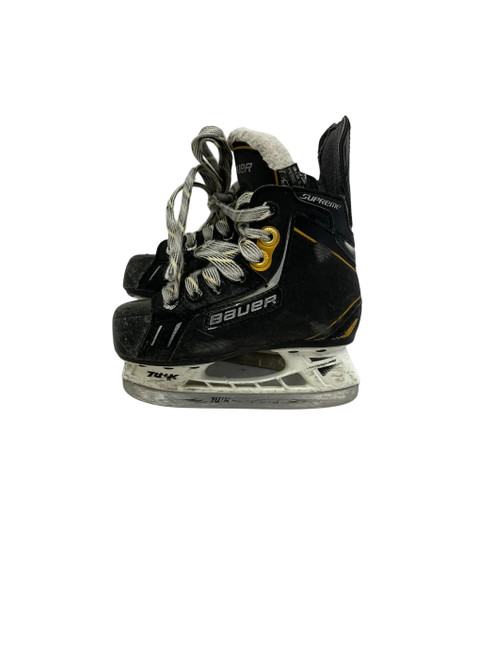 Vist Large View of Product Image Which is Used Bauer Supreme Youth 9 Hockey Skates