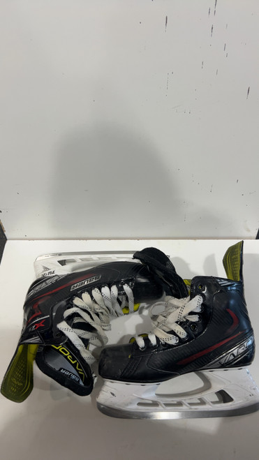 Vist Large View of Product Image Which is Used Bauer SKT BAUER X2.6 SR 7.5 Senior Hockey Skate Senior 7.5
