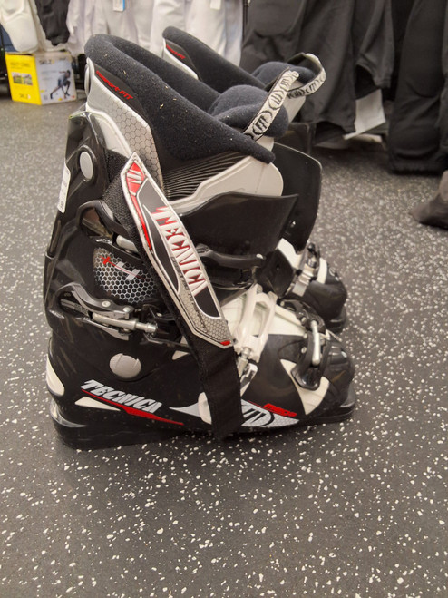 Vist Large View of Product Image Which is Used Tecnica MEGA +4 Mens DH Ski Boot Black 250 MP - M07 - W08