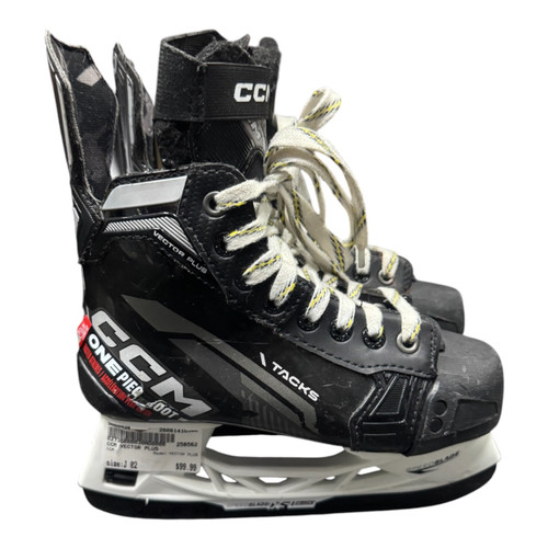 Vist Large View of Product Image Which is Used CCM VECTOR PLUS Junior Hockey Skate Junior 02