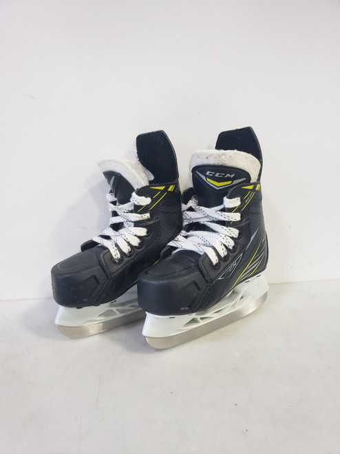 Vist Large View of Product Image Which is Used CCM 2092 Youth Hockey Skate Youth 08.0