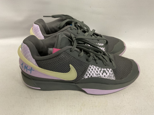 Vist Large View of Product Image Which is Used Nike Basketball Shoes M Grey Youth 11.0