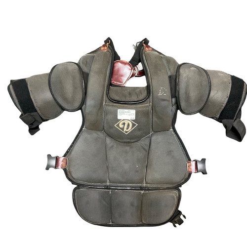 Vist Large View of Product Image Which is Used Diamond DCP-IX3 Umpire Chest Protector