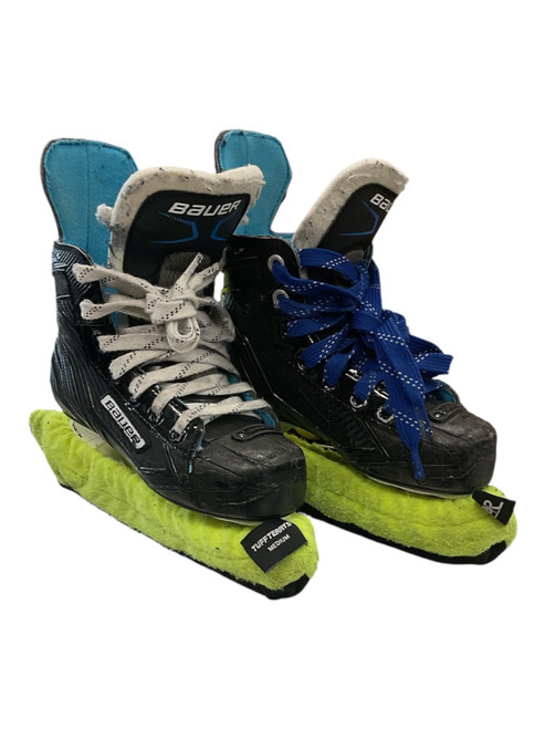 Vist Large View of Product Image Which is Used CCM XLP Junior Hockey Skate Junior 03
