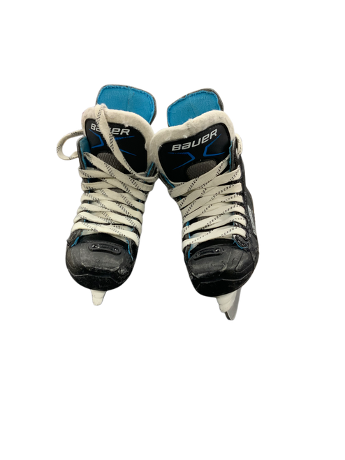 Vist Large View of Product Image Which is Used Bauer XLP Youth Hockey Skate Youth 08.0