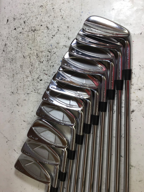 Vist Large View of Product Image Which is Used Tommy Armour 845 V-25 Mens Iron Set RH 2I-PW