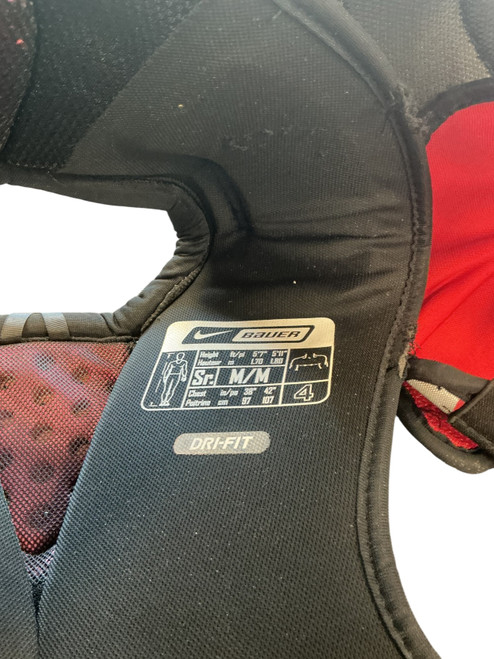 Vist Large View of Product Image Which is Used Bauer NIKE AIR 70 Senior Shoulder Pads MD