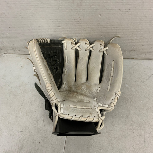 Vist Large View of Product Image Which is Used Mizuno GSP 1201F3BK RH Throw Fastpitch Gloves Black 12"