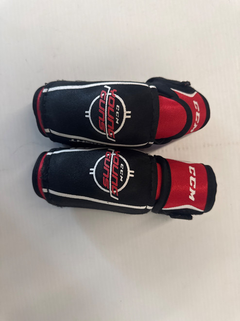 Vist Large View of Product Image Which is Used CCM YOUNG GUNS Youth Elbow Pads LG