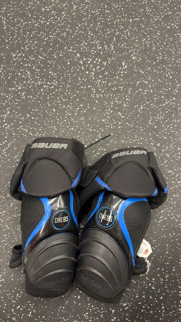 Vist Large View of Product Image Which is Used Bauer ONE95 Senior Elbow Pads MD