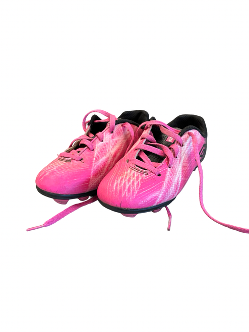 Vist Large View of Product Image Which is Used Umbro Soccer Cleats Pink Youth 12.0