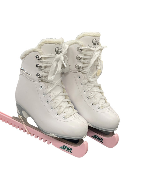 Vist Large View of Product Image Which is Used Jackson SOFT SKATE Girls Figure Skate White Junior 03