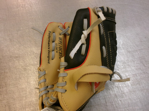Vist Large View of Product Image Which is Used Rawlings PLAYER SERIES BB/SB Glove LH Throw Brown 10"