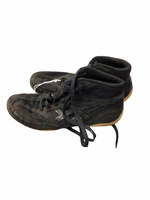 Vist Large View of Product Image Which is Used Asics Wrestling Shoes Black Youth 08.5