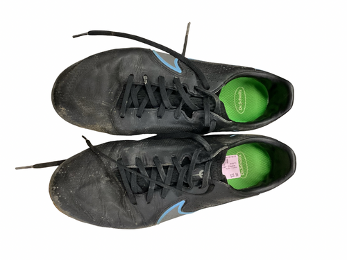 Vist Large View of Product Image Which is Used Nike TIEMPO Soccer Cleats Black Senior 11